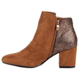 Nio Nio Botas elegantes no poste castanho 1
