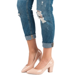 Bombas clássicas lacadas marrom 1