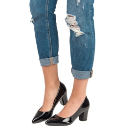 Bombas clássicas lacadas preto 1