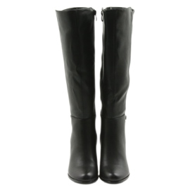 Botas no poste Sergio leone preto 5