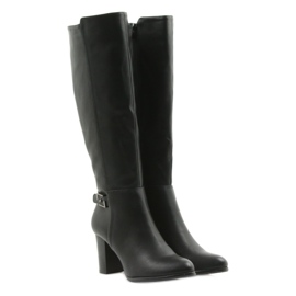 Botas no poste Sergio leone preto 4