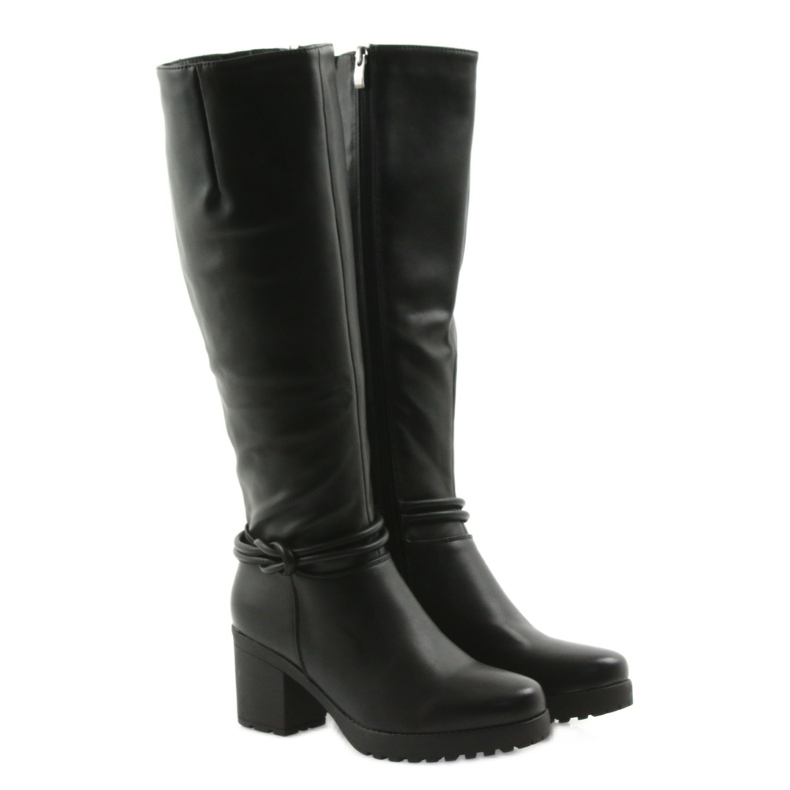 Botas FILIPPO 476 pretas no poste preto 4