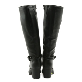 Botas FILIPPO 476 pretas no poste preto 3
