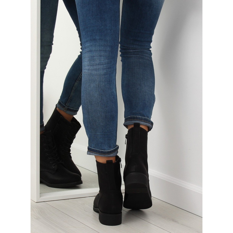 Trabalhadores isolados pretos W122H Black 2