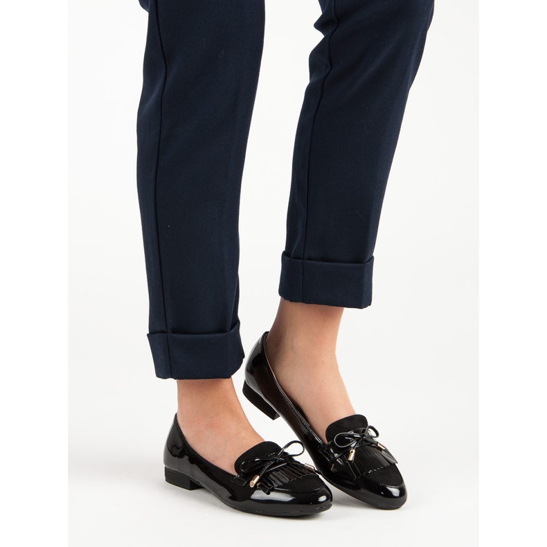 Mocassins lacados com arco preto 1 Mocassins lacados com arco preto 1