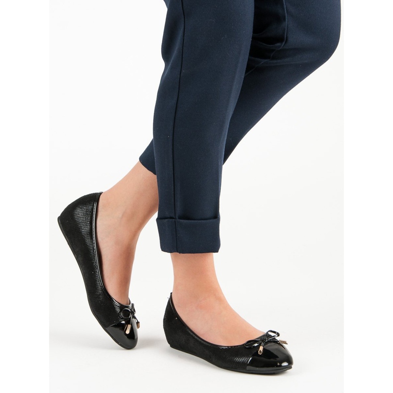 Bailarinas elegantes preto 1