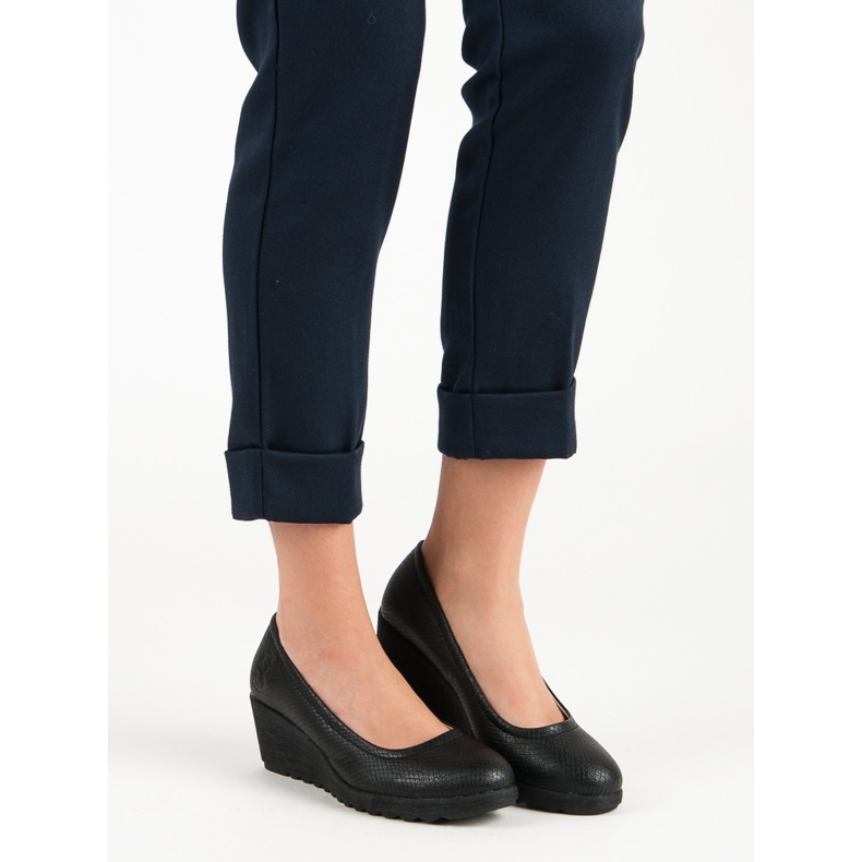 J. Star Bombas de cunha preto 2