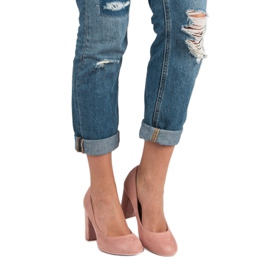 Seastar Bombas de camurça em um pilar rosa 2