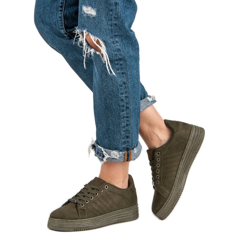 Tênis na plataforma MCKEYLOR verde 2