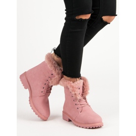 Armadilhas rosa com pele 1
