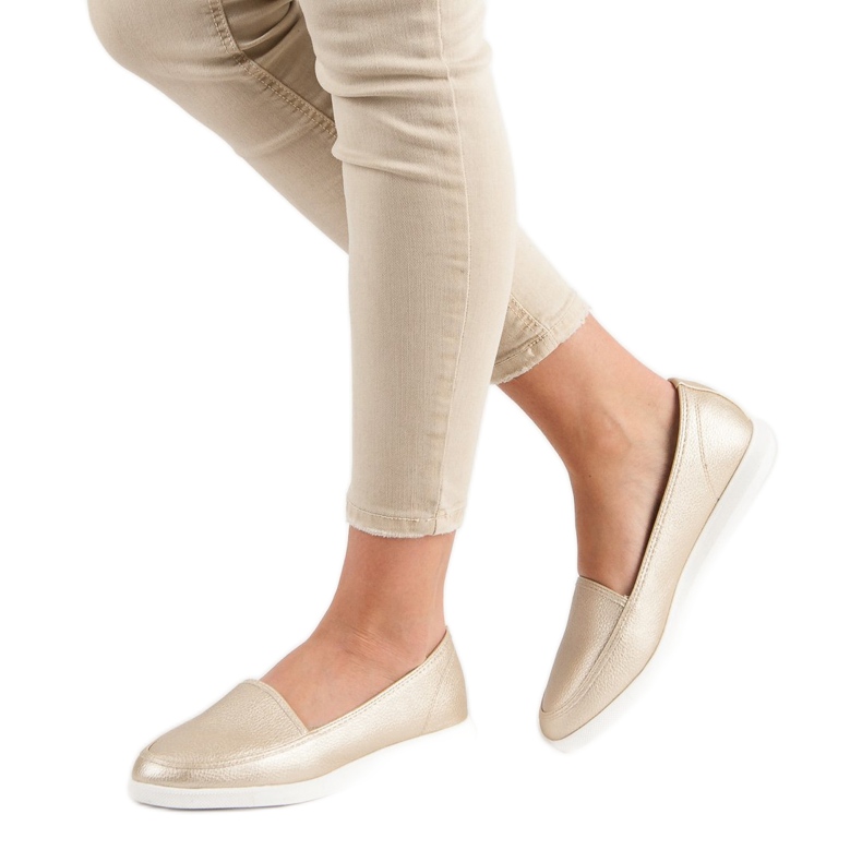 Mocassins dourados 2