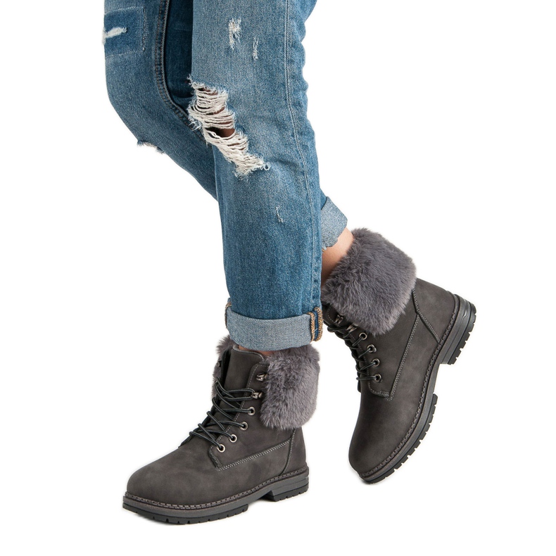 SDS Trappers Cinza Com Pele 2