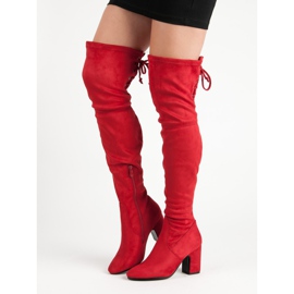 Super Me Botas vermelhas na altura da coxa em um poste vermelho 1