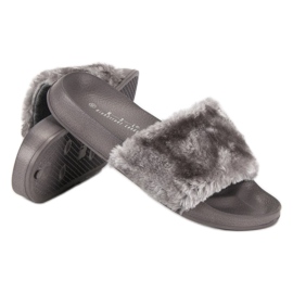 Chinelos cinza com pele 2