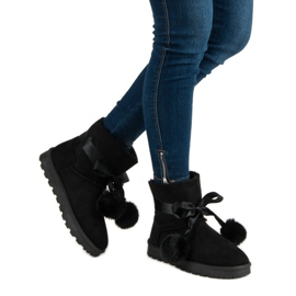 Mukluki preto com pompons 2 Mukluki preto com pompons 2