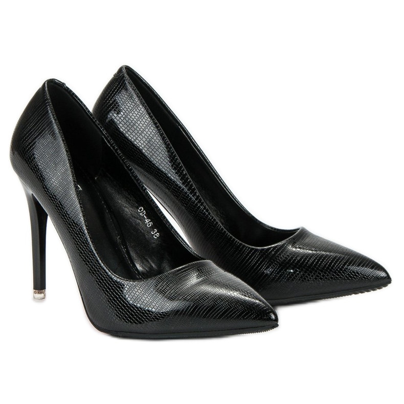 Pinos pretos lacados 2