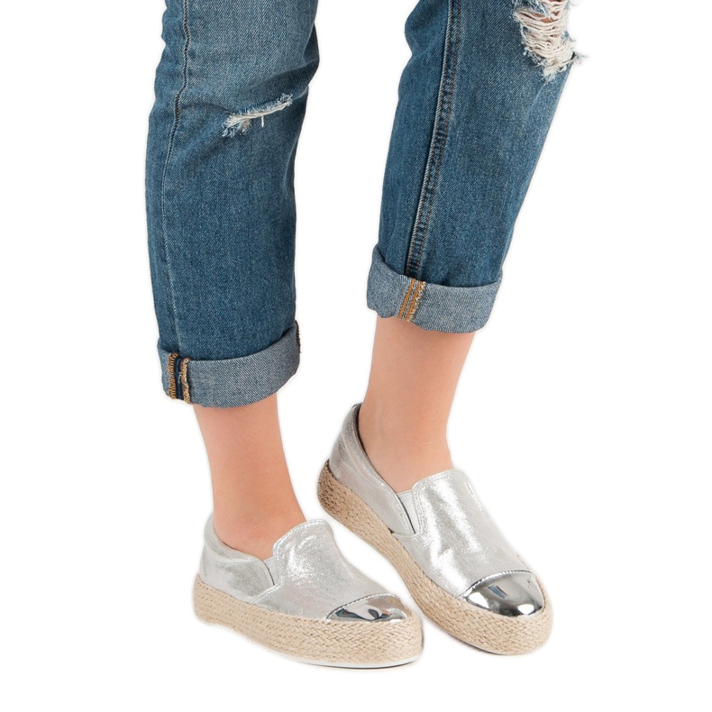 Tênis de prata elegantes cinza 1