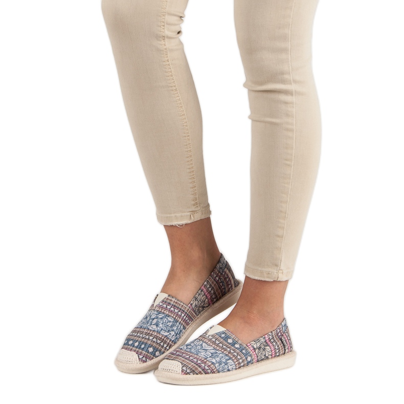 Small Swan Alpercatas étnicas multicolorido 1 Small Swan Alpercatas étnicas multicolorido 1