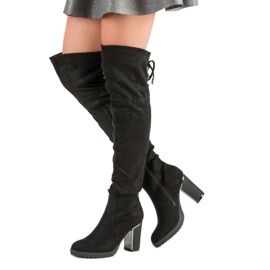 SDS Mosqueteiros pretos elegantes 2