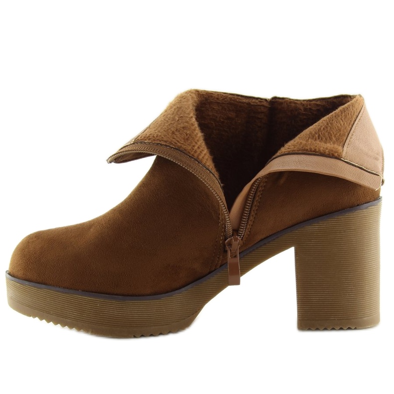 Botas em camelo de salto estável YL96009 Camel marrom 1