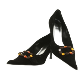 Bombas de couro preto 2