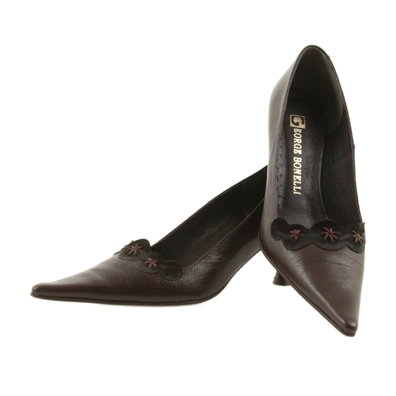 Bombas de couro castanho 2