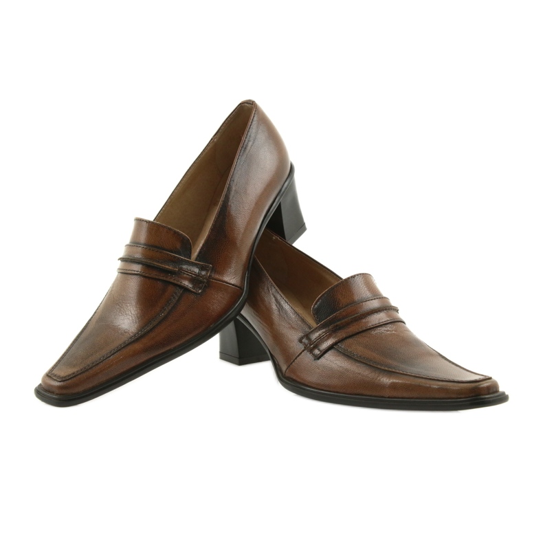 Sapatos de couro Eksbut 864 marrom 2