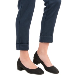 Queentina Bombas de salto plano preto 1