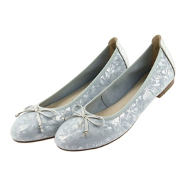 Ballerinas femininas 22102 de Caprice com um arco azul 4