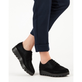 Comer Amarrar os sapatos preto 1 Comer Amarrar os sapatos preto 1