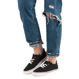 Tênis Preto Têxtil 1