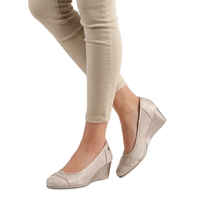 Bombas de purpurina na cunha VINCEZA castanho 2