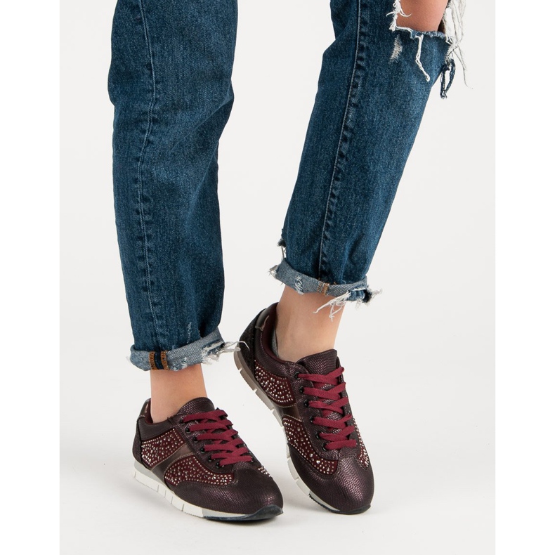 Kylie Calçados esportivos com cristais vermelho 1