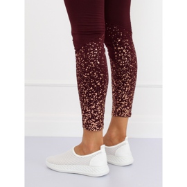 Sapatos esportivos brancos NB270P 1