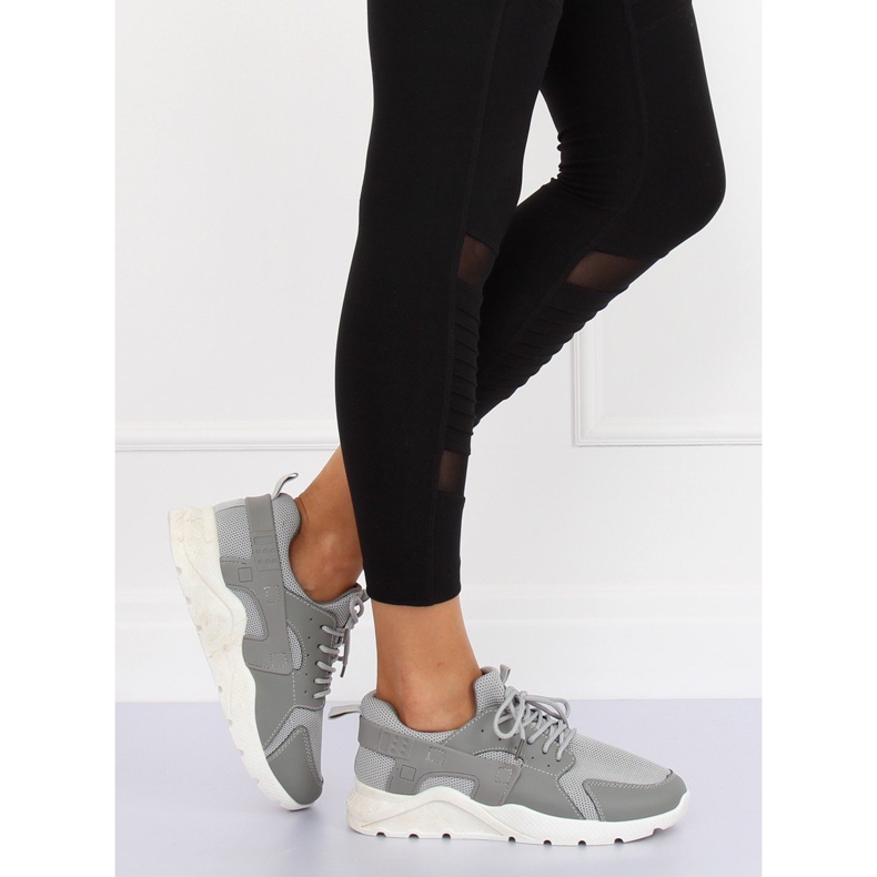 Tênis esportivos cinza LA18P cinza 1