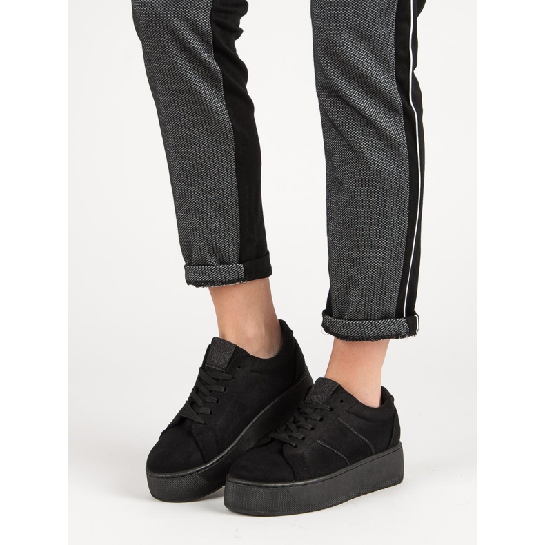 Calçados esportivos de camurça preto 1