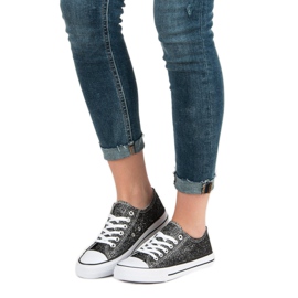 Tênis Pretos Com Borkat 2 Tênis Pretos Com Borkat 2