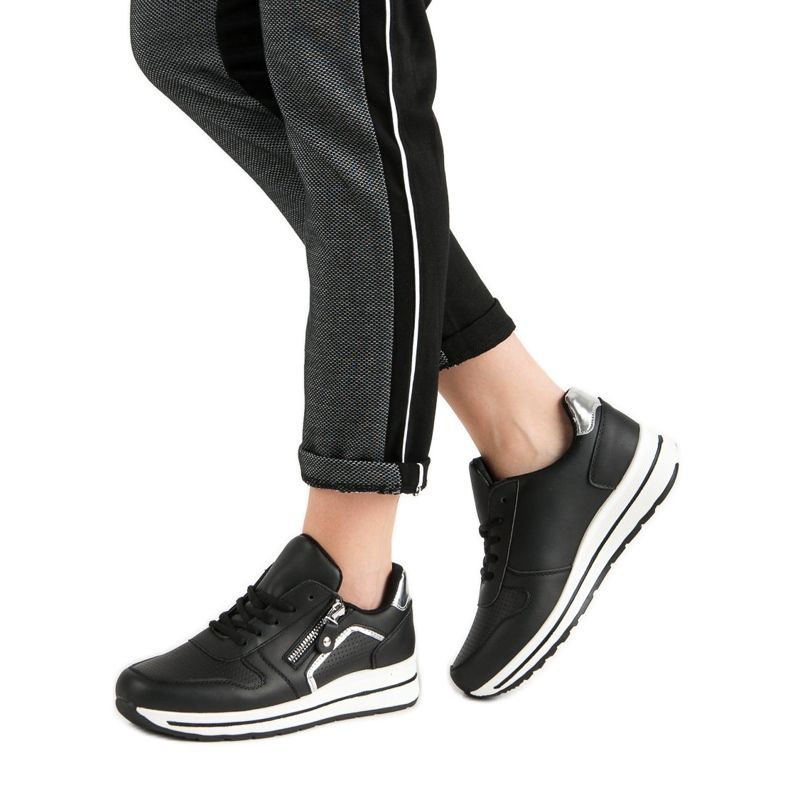 Calçados Esportivos Pretos 2