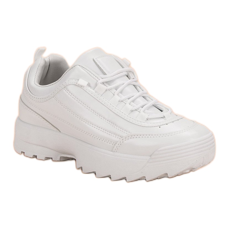 Tênis na plataforma branco 2