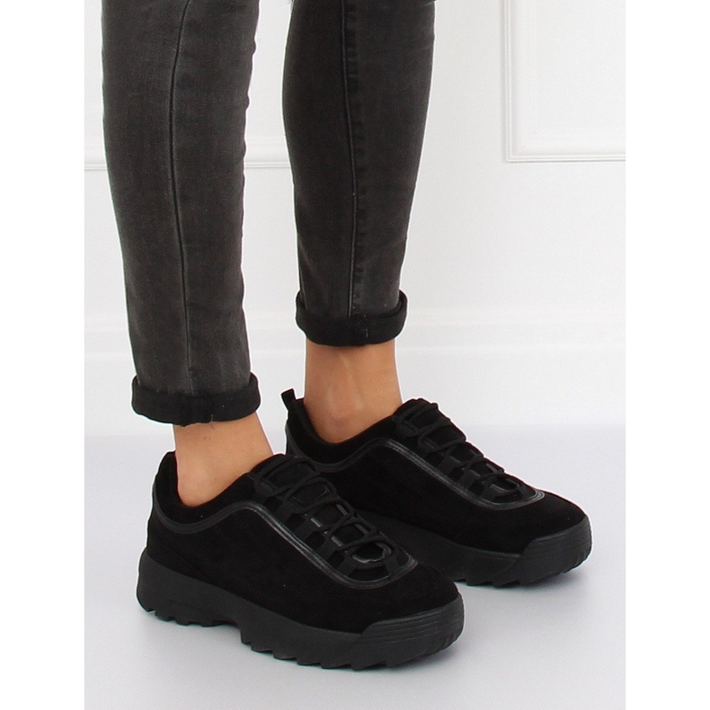 Sapatos esportivos pretos 81016 de camurça preta 1
