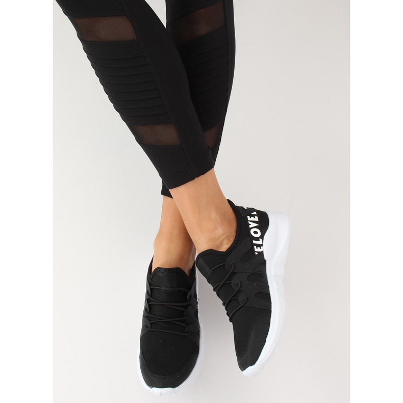 Sapatos esportivos pretos R-392 pretos 1