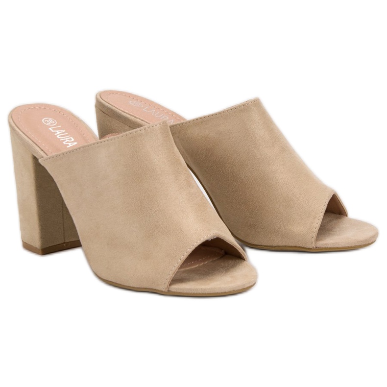 Laura Mode Chinelos de camurça em um bar castanho 2