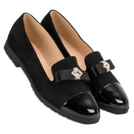 Lordes com nariz envernizado preto 2
