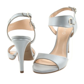 Sandálias de couro em um alfinete Edeo 3208 cinza 4