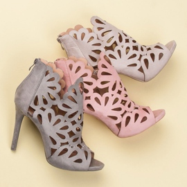 Vices Sandálias de camurça com aberturas cinza 1 Vices Sandálias de camurça com aberturas cinza 1