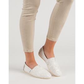 L. Day Slipons com padrão bege 1