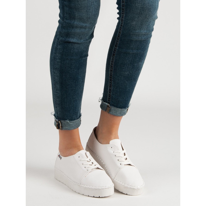 Sapatos VICES brancos 2 Sapatos VICES brancos 2