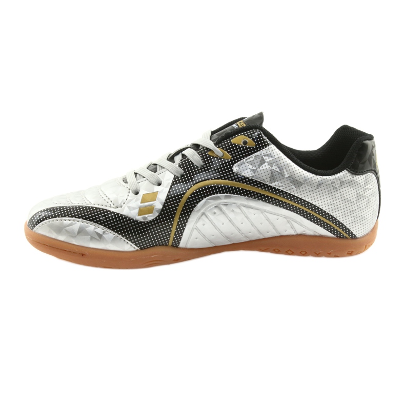 Pavilhão esportivo American Club em prata 2