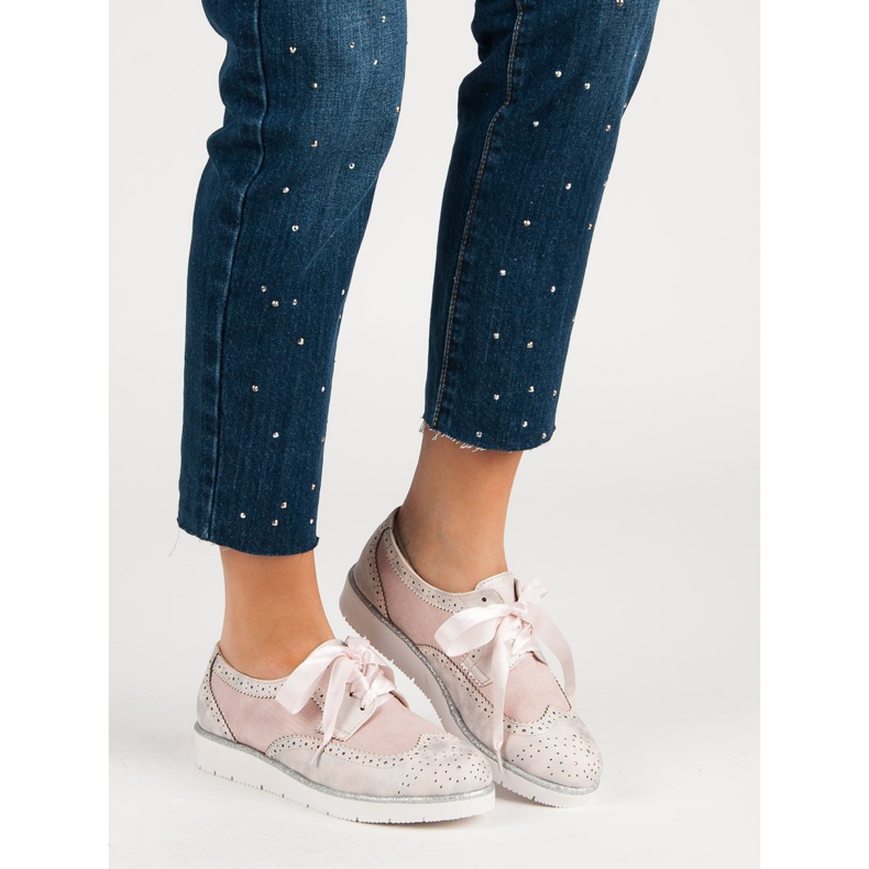 Vices Sapatos amarrados com uma fita rosa 1 Vices Sapatos amarrados com uma fita rosa 1