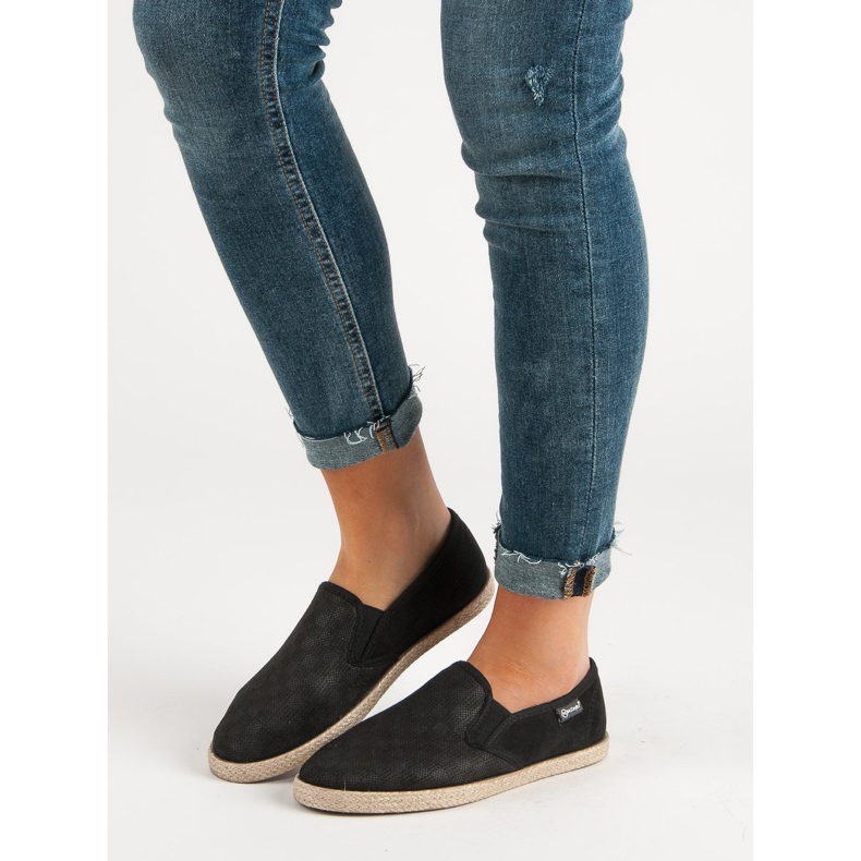 Slipons MCKEYLOR pretos 2